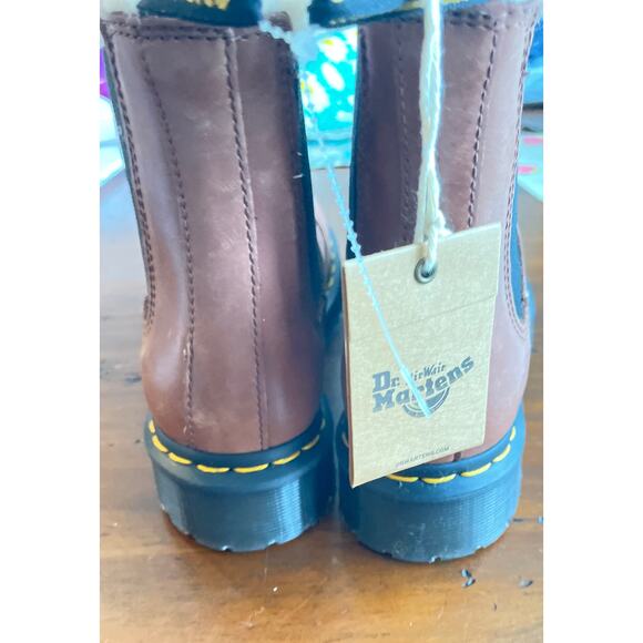 Dr. Martens 2976 Faux Shearling Chelsea Boot Saddle Tan New - Picture 4 of 4